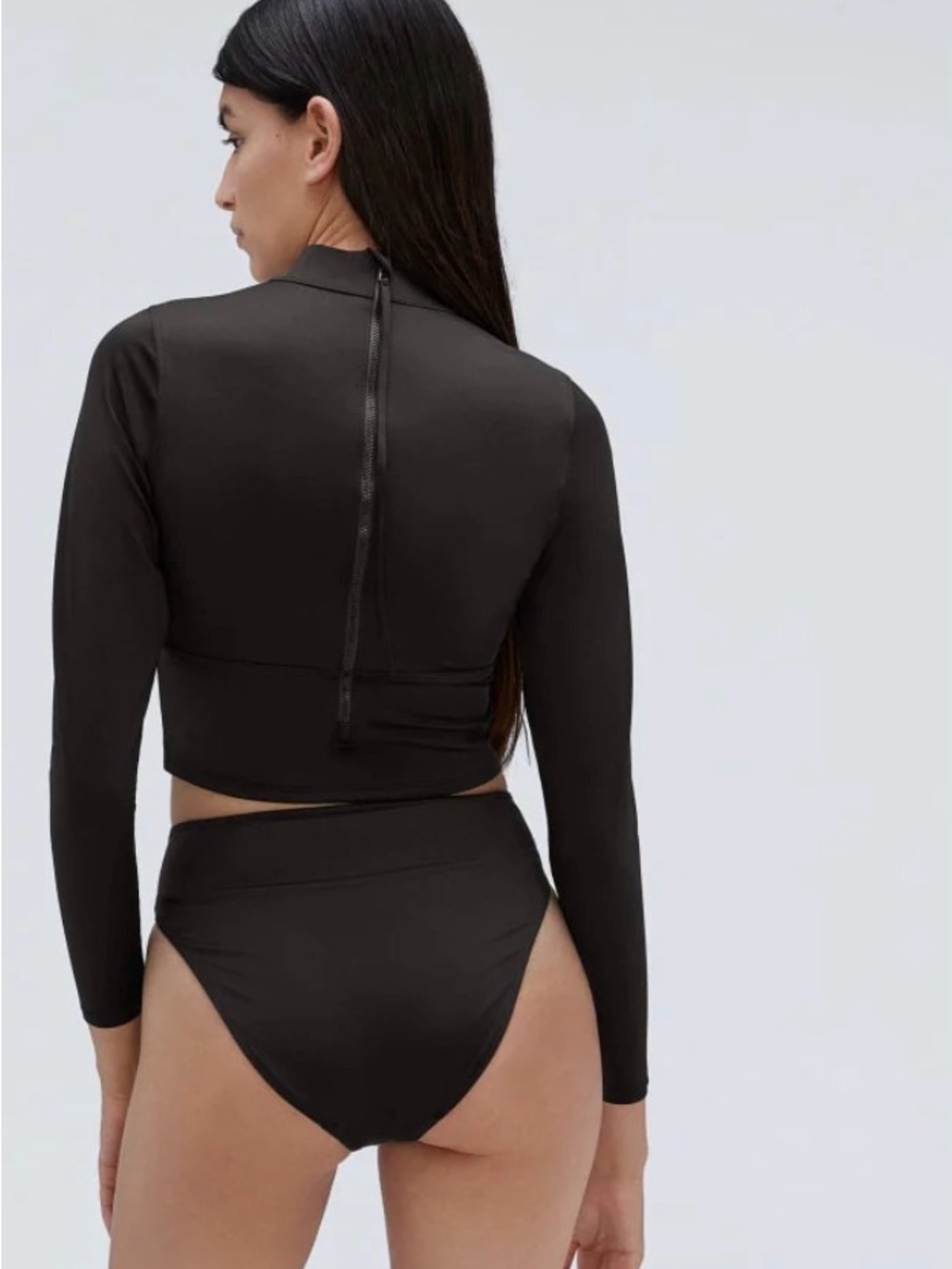 Everlane Black Long-Sleeve Crop Rash Guard Swim - Picture 2 of 4